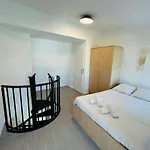We Live In R - Duplex 501